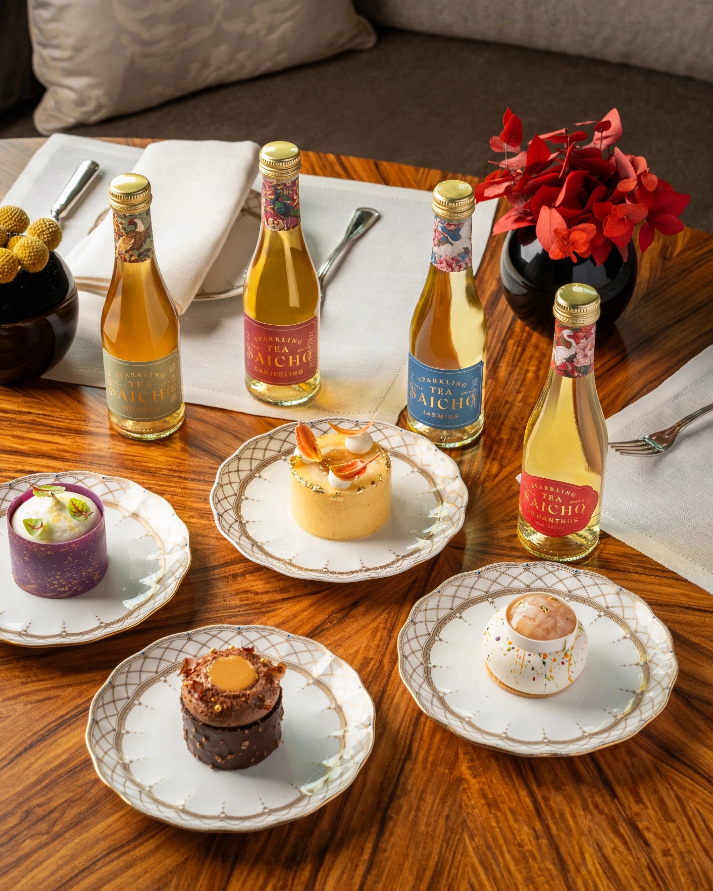 Chocolatier x Saicho À Pastry & À Pétillant Gift Box